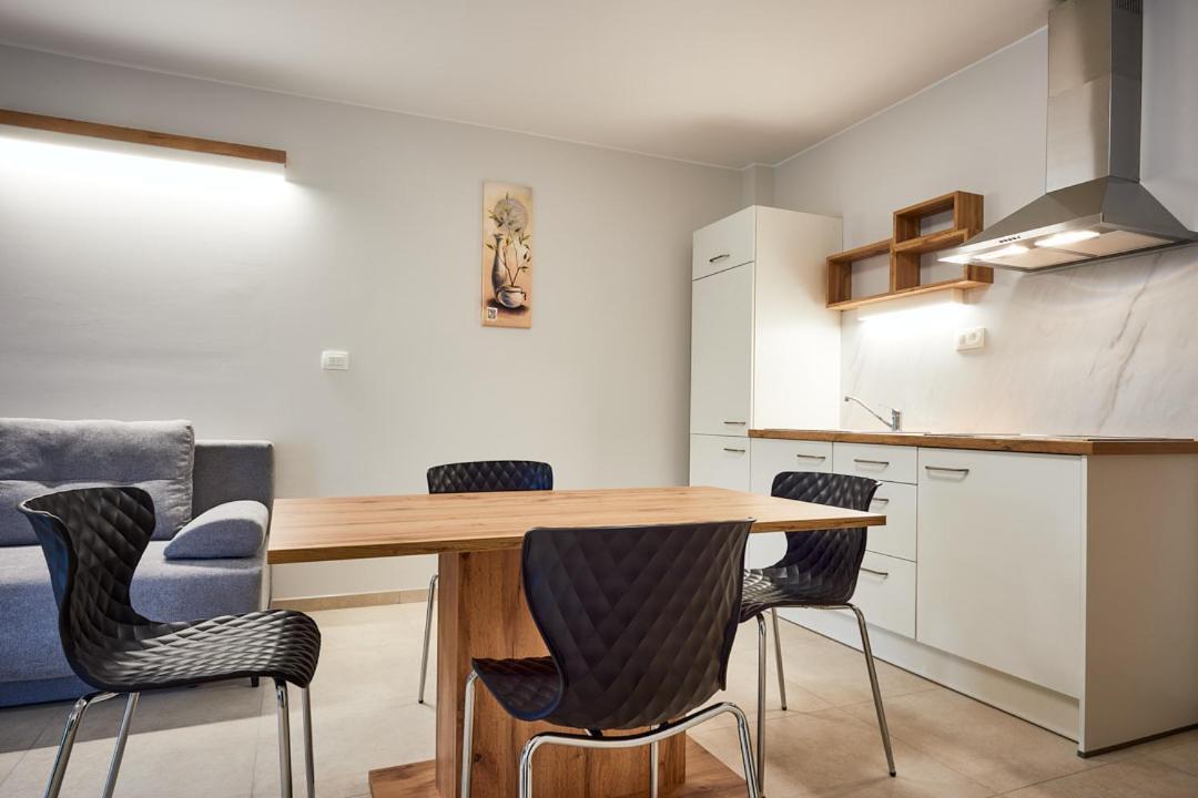 Posestvo Rouna - Winery And Apartments ヴィパーヴァ エクステリア 写真